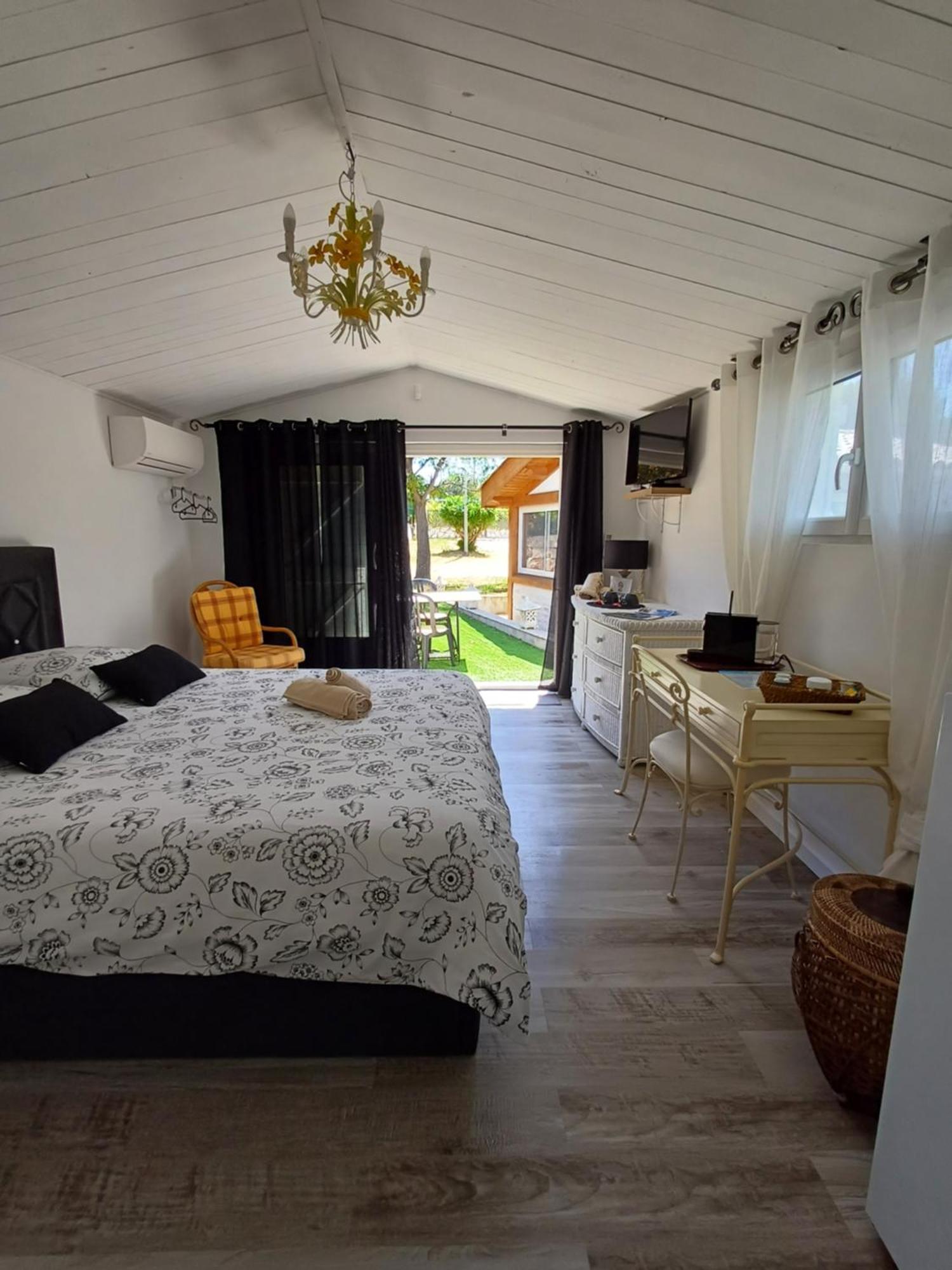 Margaux Bed & Breakfast Le Plan-de-la-Tour Exterior foto